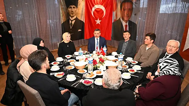 Erzurum'da anlamlı buluşmada şehitler dualarla anıldı