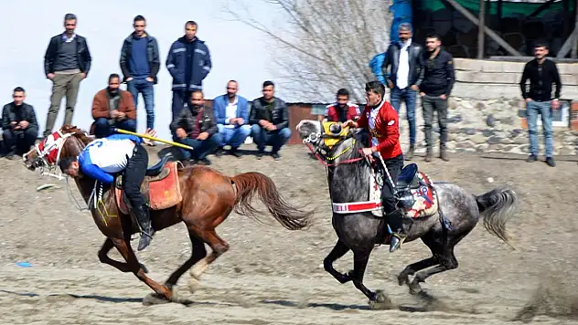 Erzurum'da Atlı Cirit 2025 Yarı Final Müsabakaları heyecanı başlıyor!