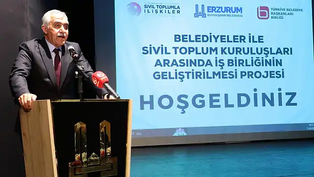 Erzurum'da Belediyeler ve STK'lar Arasında İş Birliği Zirvesi
