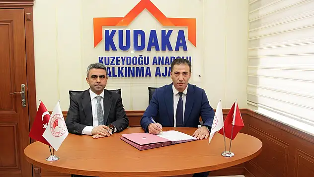 Erzurum'da Besi OSB ile Hayvancılık Projesi İçin Destek Sözleşmesi İmzalandı