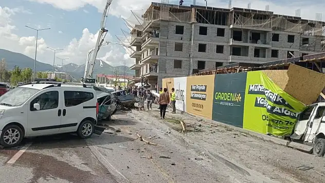 Erzurum'da Dehşet Anları Beton Mikseri Trafiği Altüst Etti