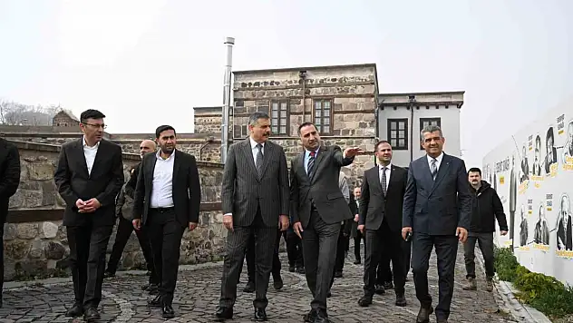 Erzurum'da Dil ve Edebiyat Konağı ile Edebiyat Sokağı büyük ilgi görüyor