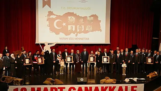 Erzurum'da Duygu Dolu 18 Mart Anma Töreni!