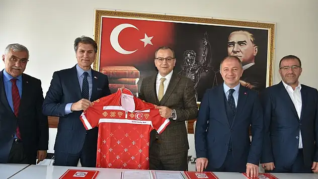 Erzurum'da Floor Curling Protokolü imzalandı, iş birliği vurgulandı!