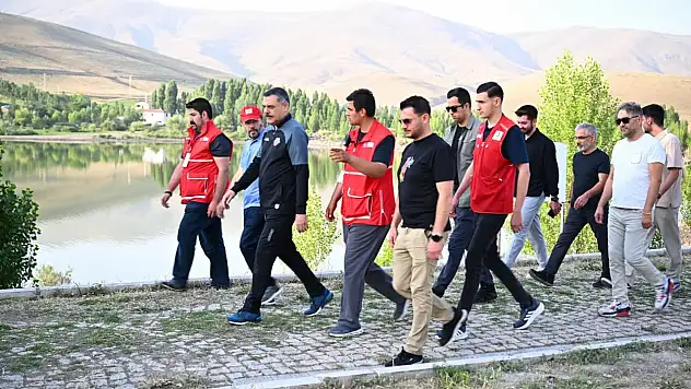 Erzurum'da Genç Kızılay Kampı Başladı: 300 Gönüllü Afet Eğitiminde