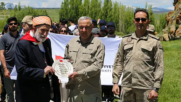 Erzurum'da gençlere Savunma Sanayisi ve TSK Güçlendirme Vakfı tanıtıldı