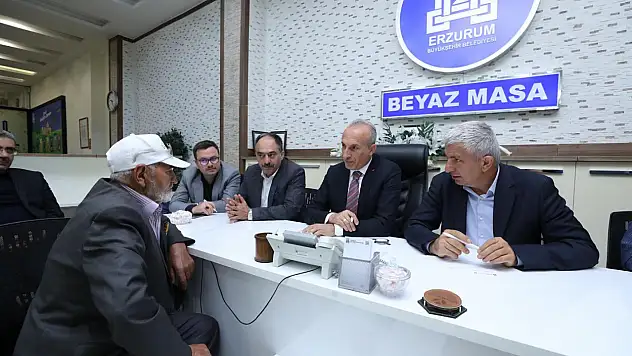 Erzurum'da Halk Günü etkinliğiyle vatandaşların taleplerine yanıt veriliyor