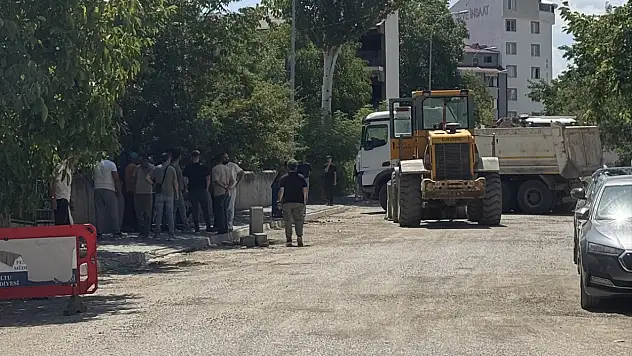 Erzurum'da iş makinesinin çarptığı 88 yaşındaki adam hayatını kaybetti