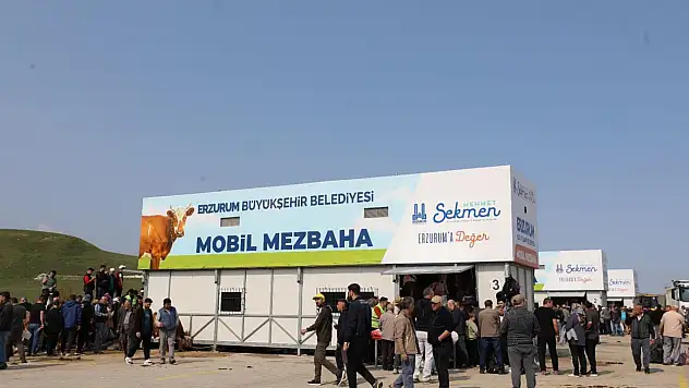 Erzurum'da Kurban Bayramı Yoğunluğu: Mobil Mezbahaneler İlgi Odağı Oldu