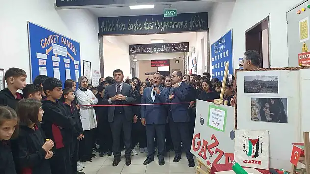 Erzurum'da öğrencilere Gazze için farkındalık sergisi düzenlendi