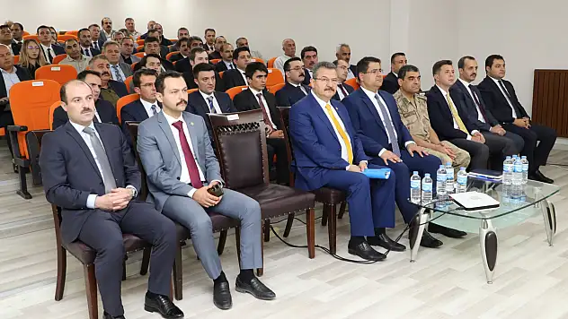 Erzurum'da Orman Yangınlarıyla Mücadele İçin Acil Tedbir Toplantısı Yapıldı