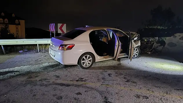 Erzurum'da otomobil duvara çarptı: 29 yaşındaki sürücü hayatını kaybetti