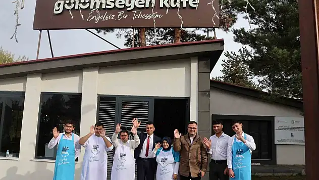 Erzurum'da Özel Bireylere İstihdam Sağlayan Gülümseyen Kafe Farkındalık Yaratıyor