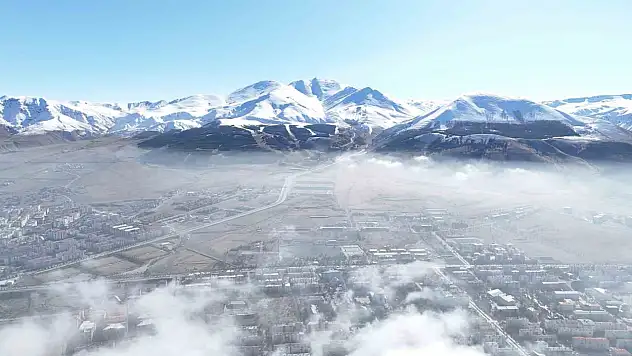 Erzurum'da Sis Sayesinde Masalsı Görünümler ve Trafik Kazaları Uyarısı
