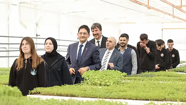 Erzurum'da Tarım Eğitimine Örnek Model: Aziziye'deki Tarım Lisesi Dikkat Çekiyor