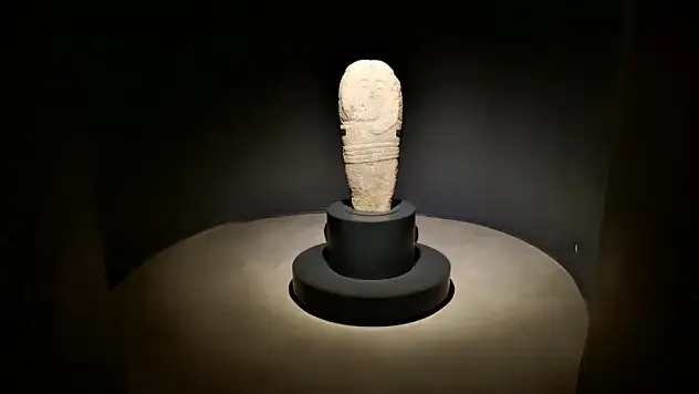 Erzurum'da taş babaya yoğun ilgi