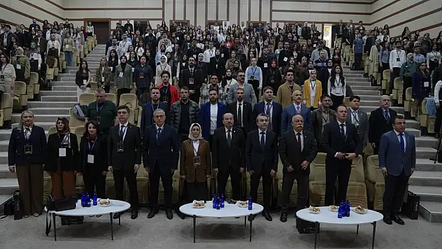 Erzurum'da tıp dünyasını buluşturan kongre düzenlendi