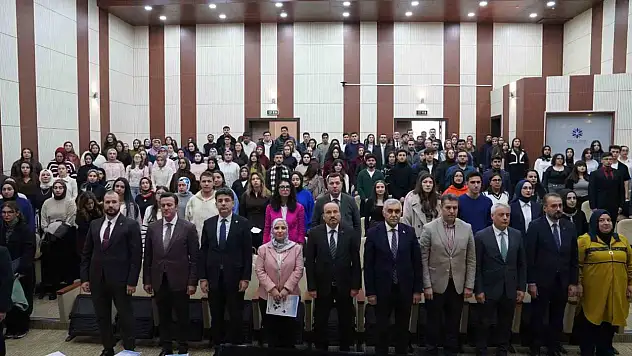 Erzurum'da 'Uluslararası İnsani Yardım Ağları' Konferansı Gerçekleşti