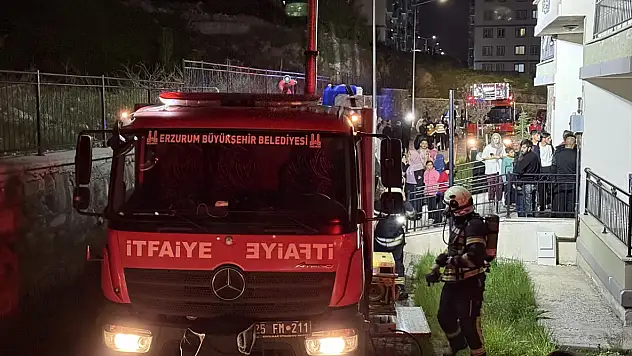 Erzurum'da yangında mahsur kalan kadın alevlerin arasında can verdi