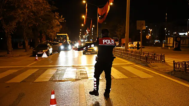 Erzurum Emniyet Müdürü Asayiş Uygulamasını Denetledi