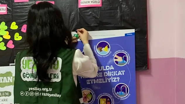 Erzurum Genç Yeşilay Komisyonu'ndan Dumlupınar İlkokulu'nda BKY Etkinliği