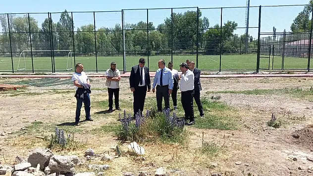 Erzurum Gençlik ve Spor İl Müdürü Levent Çakmur, Pasinler'de Spor Yatırımlarını İnceledi