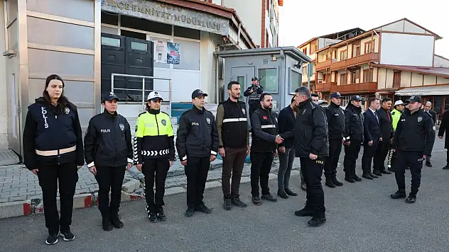 Erzurum İl Emniyet Müdürü Karaburun'dan Oltu İlçe Emniyet Müdürlüğü'ne Denetim Ziyareti