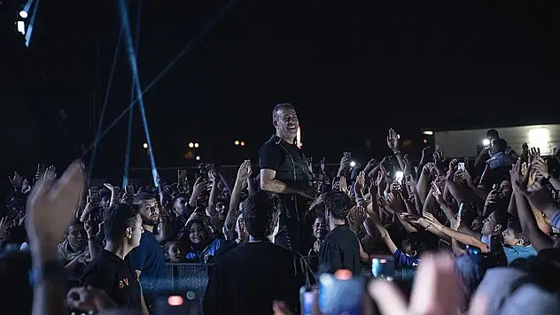 Erzurum Kültür Yolu Festivali, renkli konserler, ilham verici söyleşiler ve çeşitli sanat etkinlikleriyle kapılarını açtı!