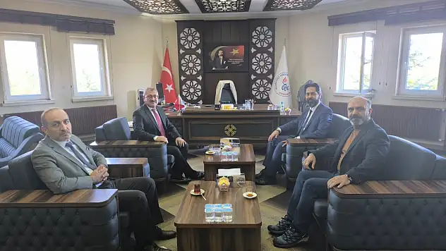 Erzurum Müftüsü Yaşar Çapçı, Eğitim Enstitüsü'nde Personel Toplantısına Katıldı