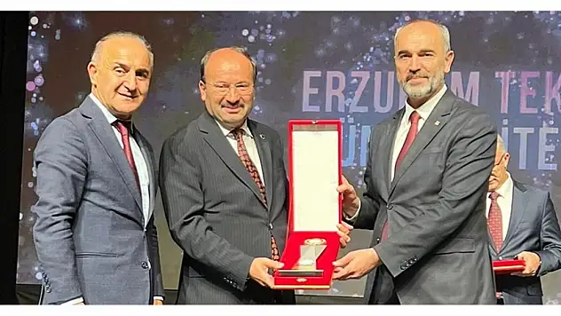 Erzurum Teknik Üniversitesi Spor Müsabakalarında Türkiye Şampiyonu Oldu!
