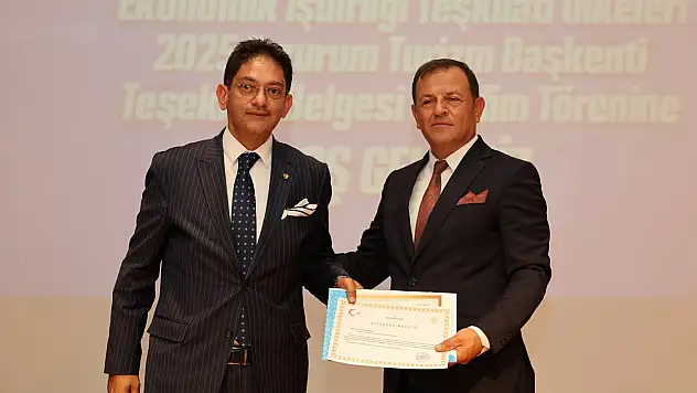 Erzurum Ticaret Borsası, EİT '2025 Yılı Turizm Başkenti' Ödül Törenine Katıldı