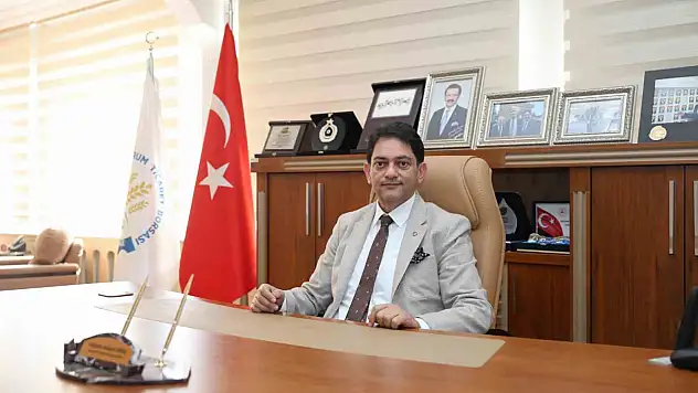 Erzurum Ticaret Borsası'ndan Cumhuriyet Bayramı'na özel mesaj: Büyük bedellerle kazanılan miras
