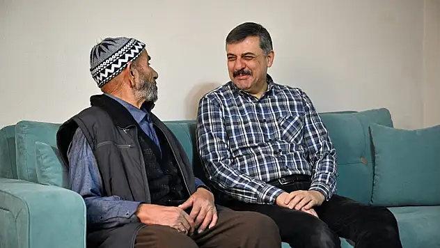 Erzurum'un Çınarı Refik Amca, Vali Çiftçi'yi evinde ağırladı