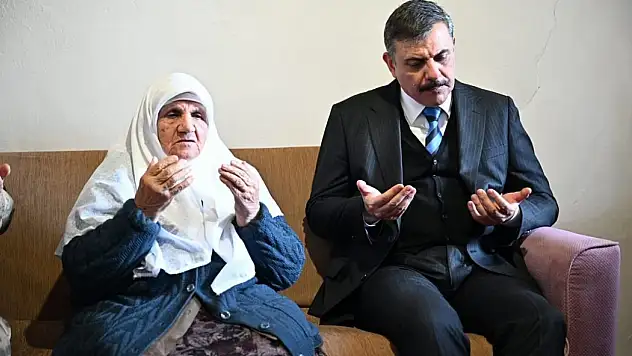 Erzurum Valisi Çiftçi'den şehit ailesine anlamlı ziyaret