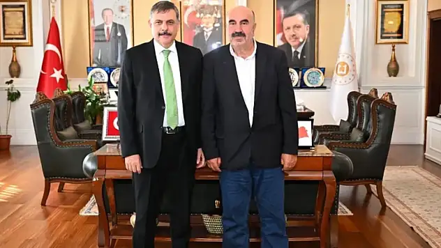 Erzurum Valisi Çiftçi, eski mesai arkadaşı Yıldırım'ı makamında ağırladı