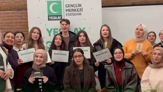 Erzurum Yeşilay'dan Dünya Gönüllüler Günü'ne Özel Mesaj: İyilikle Büyüyen Bir Aileyiz