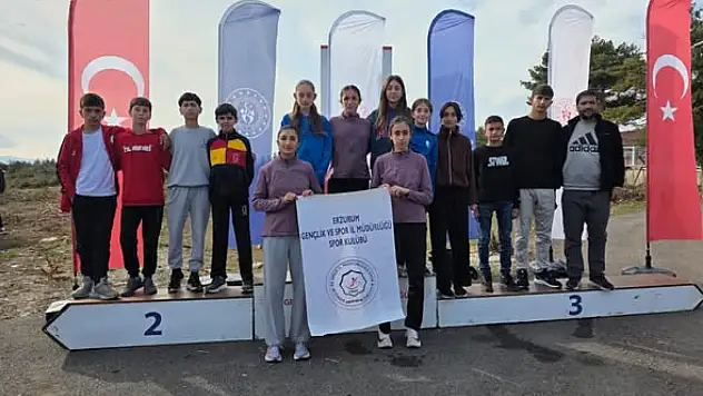 Erzurumlu Atletler Finale Yükseldi: Bölge Şampiyonu U16 Kız Takımı