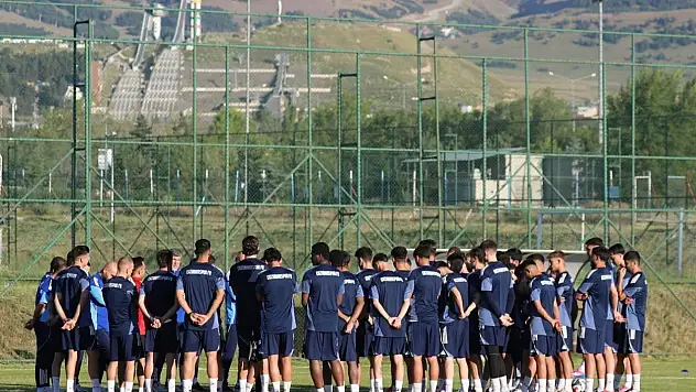 Erzurumspor, Üçüncü Etap Kamp Faaliyetlerine Start Verdi