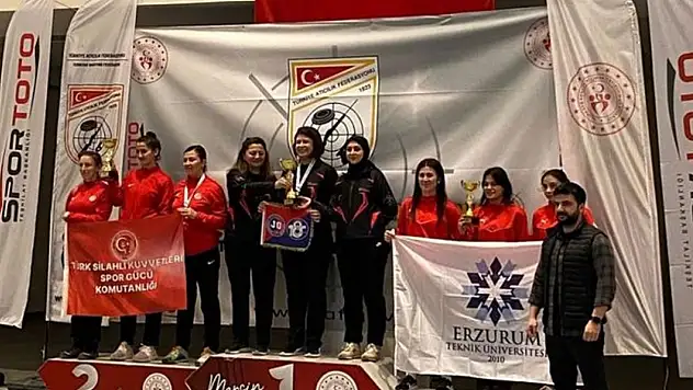 ETÜ spor kulübü Türkiye Atıcılık Şampiyonası'nda Türkiye 3.'sü oldu