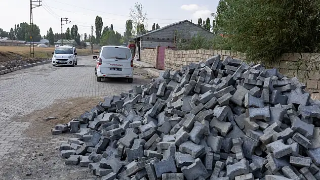 Fatih Mahallesi'nde altyapı ve üstyapı çalışmaları hız kazandı