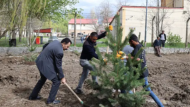 Fatih Mahallesi'ne yeni park alanı kazandırılıyor