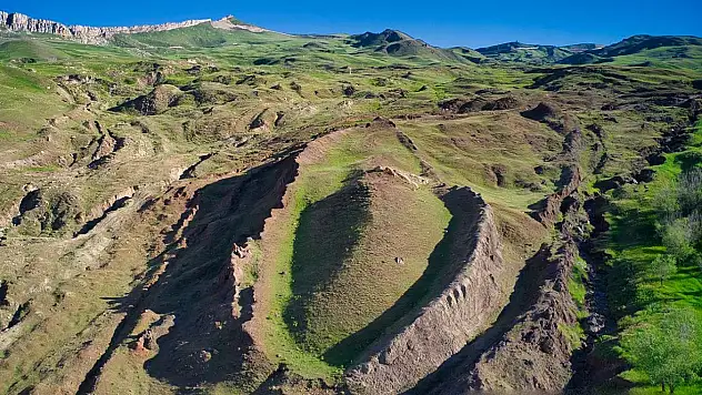 Gana'da tufan alarmı! 'Modern Nuh' sekiz gemi yapıyor
