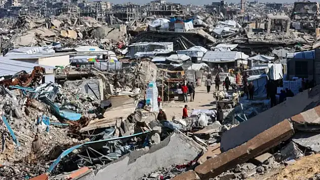 Gazze'de can kaybı 49 bin 747'ye ulaştı
