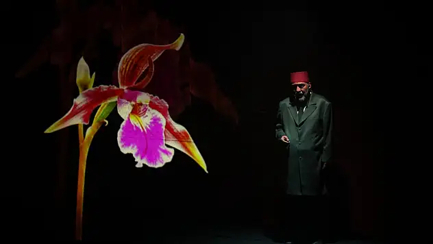 Gazze'den Bosna'ya insanlık dramı AİÇÜ sahnesine taşındı