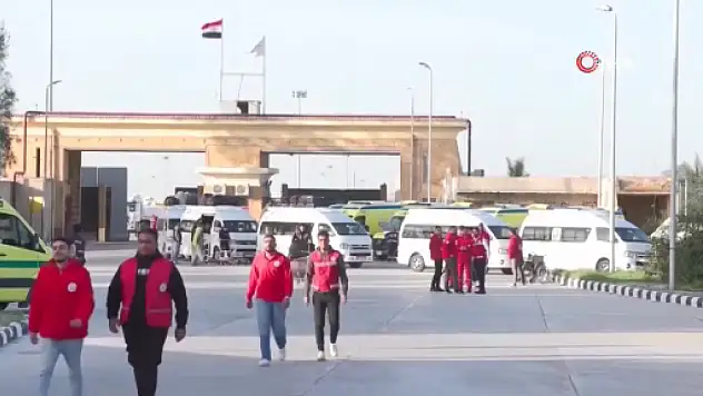Gazze ile Mısır arasındaki kritik geçiş noktası yeniden açıldı