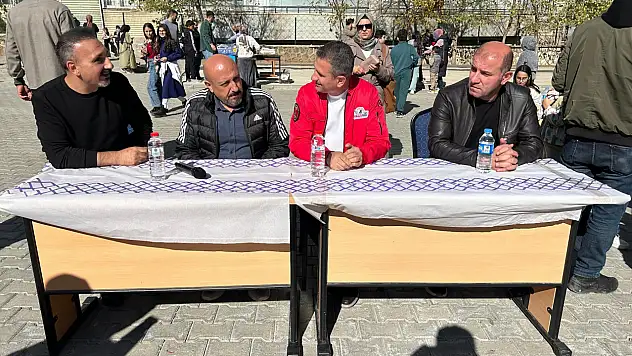Gazzeli Çocuklar İçin Dayanışma Kermesi Yoğun İlgi Gördü
