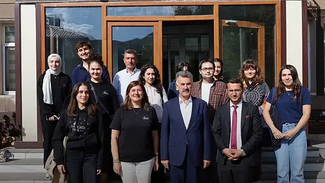 Geleceğe Adımlar Derneği'nden Başkan Mutlu'ya Teşekkür Ziyareti