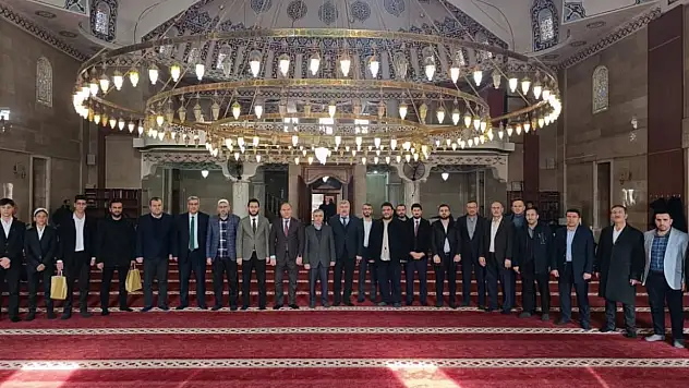 Genç Bilaller Ezan Okuma Yarışması Güroymak'ta Gerçekleştirildi