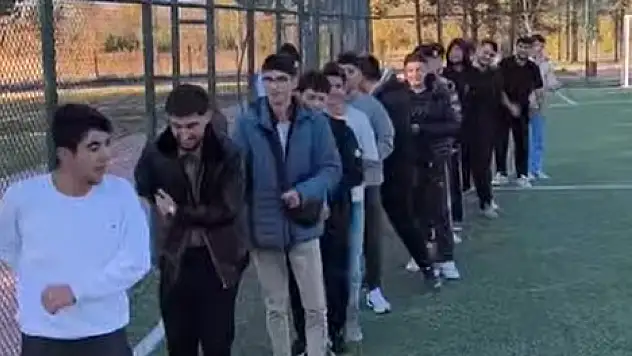 Gençler Malazgirt Sultan Alparslan Gençlik Kampı'nda Tarihle İç İçe Bir Deneyim Yaşadı