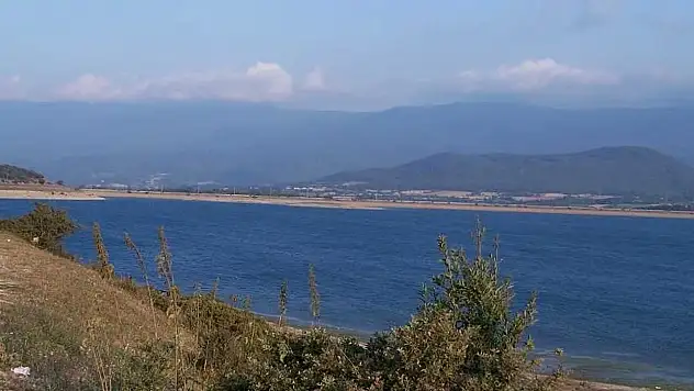 Gölköy Baraj Gölü'ndeki Su Seviyesi Kritik Eşiklere Ulaştı: Yüzde 22'ye Düştü!
